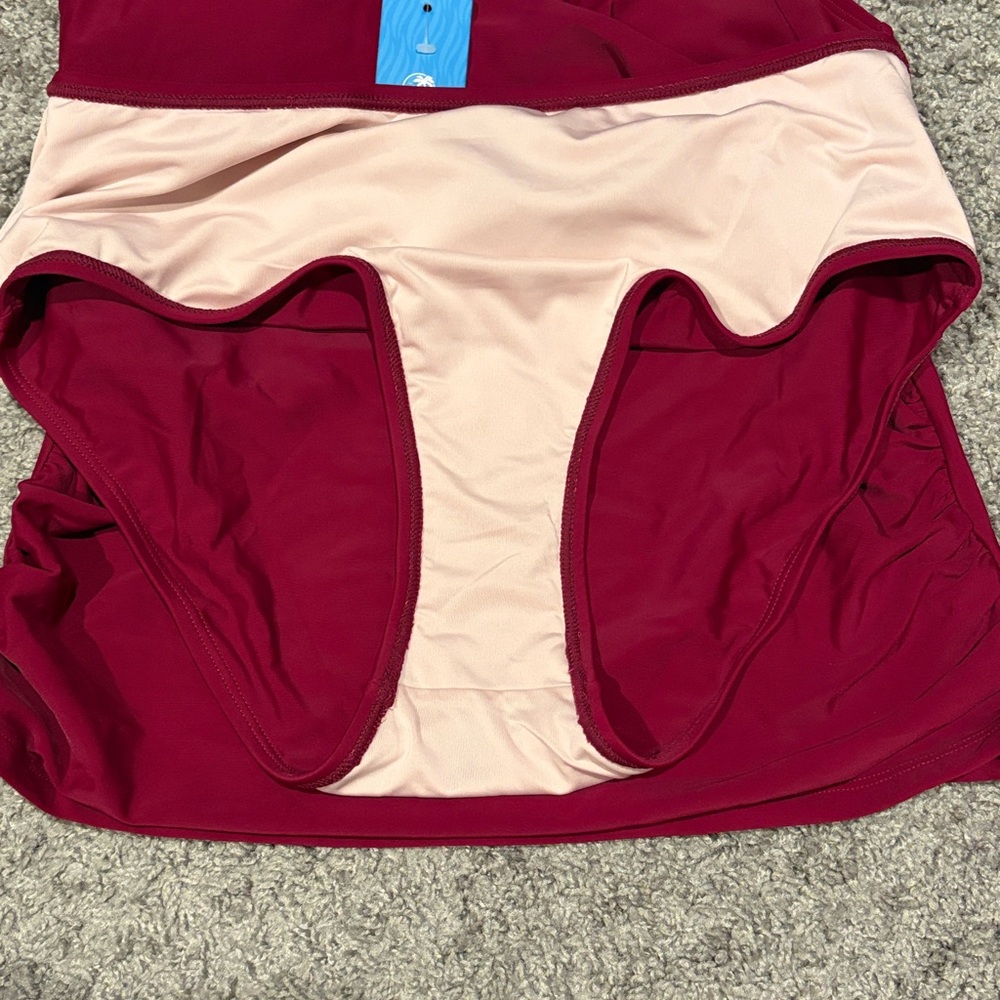 Cupshe Wine Red Twist Front Tankini Top - Picture 3 of 5